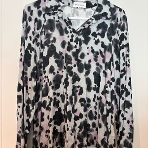Bella Dahl Black and Pink Graphic Button Down Shirt
